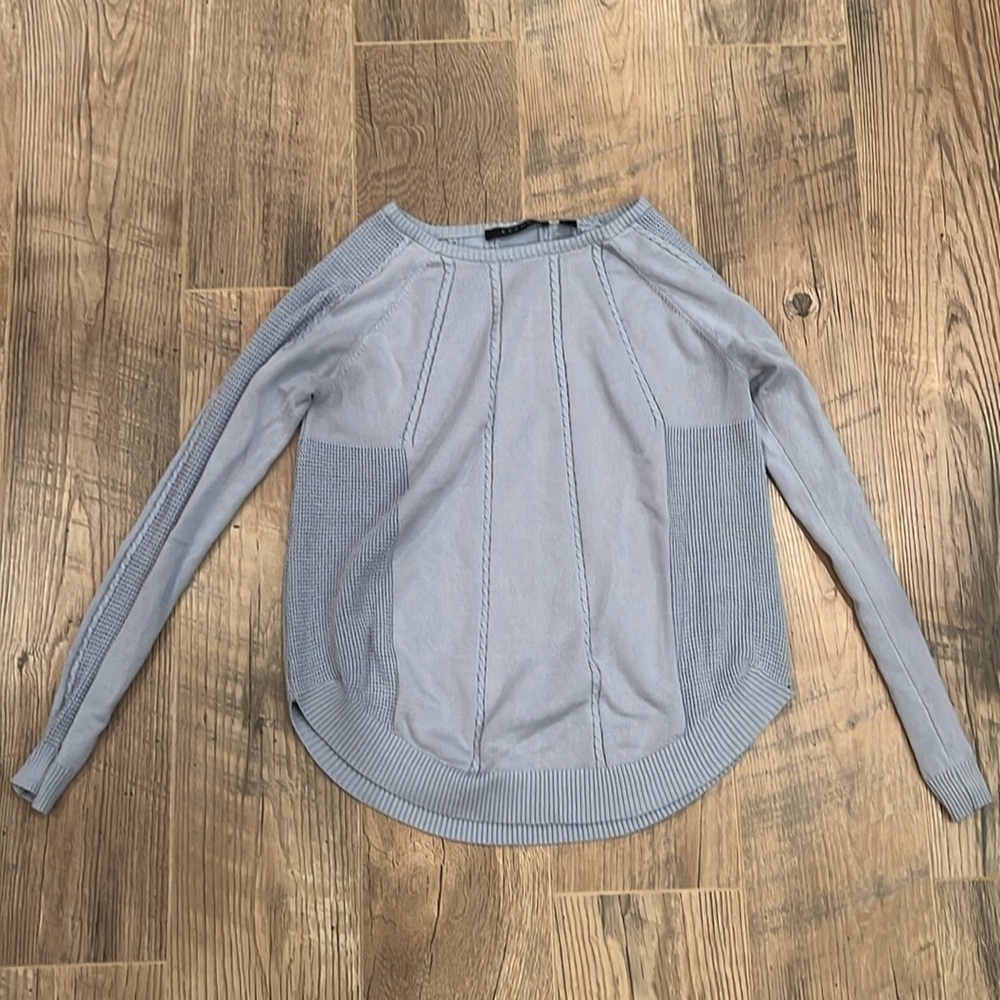 Cyrus Kids Purple Sweater Size Small
